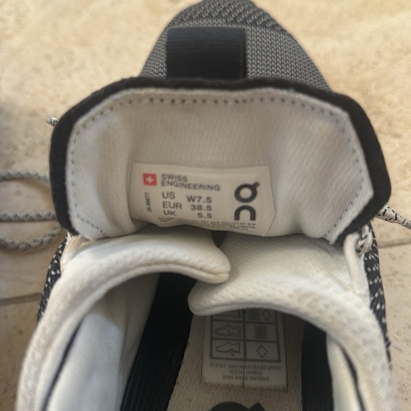 Women’s Cloudnova Sneakers - Picture 6 of 6